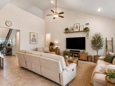 Property photo 2 at 305 Painted Creek WAY - 5 bed 4 bath home
