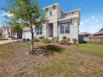 Photo 3 of 40 at 305 Palatino BND - 4 bed 3 bath home