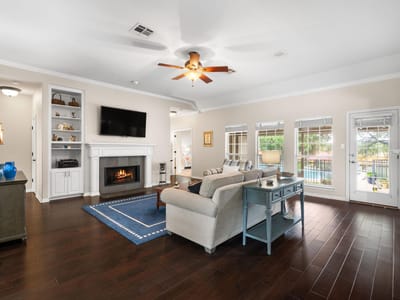 Living area at 305 Riverview DR - 4 bed 2 bath home