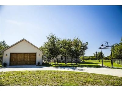 Primary bedroom at 3050 County Road 255 - Northcross J Sur Mh Serial Unk, Georgetown, TX