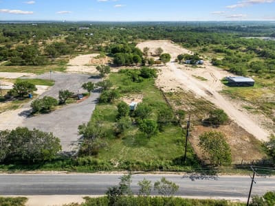 Photo 3 of 15 at 3059 Wright Carpenter RD - San Antonio, San Antonio, TX