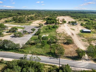 Photo 4 of 15 at 3059 Wright Carpenter RD - San Antonio, San Antonio, TX