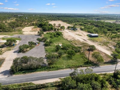 Photo 5 of 15 at 3059 Wright Carpenter RD - San Antonio, San Antonio, TX