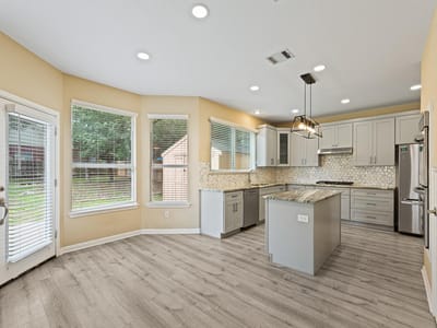 Kitchen at 306 Bryce Canyon DR - 4 bed 2 bath home