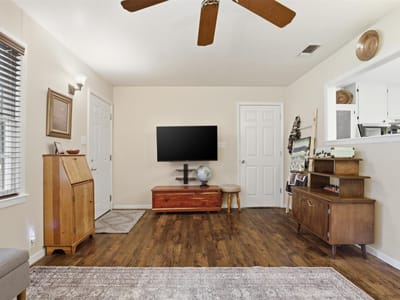 Primary bedroom at 306 Erie Ave - 2 bed 1 bath home