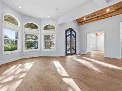 Living area at 306 Napa Ct - 3 bed 2 bath home
