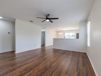 Property photo 3 at 306 Quail Hollow DR - 3 bed 2 bath home