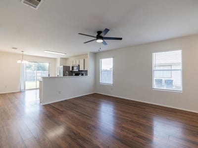 Property photo 5 at 306 Quail Hollow DR - 3 bed 2 bath home