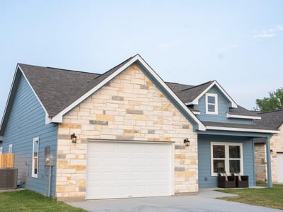 Kitchen at 306 String Prairie Way - 3 bed 2 bath home