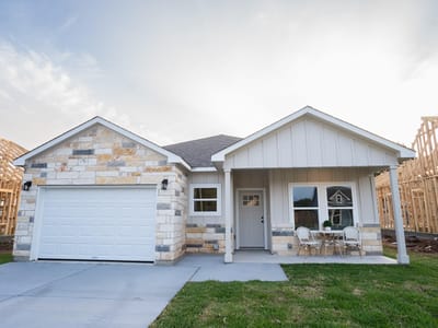 Living area at 307 String Prairie Way - 2 bed 2 bath home