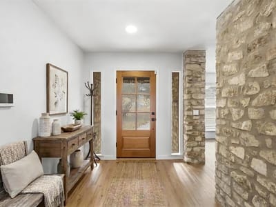 Bathroom at 308 Ashwood LN - 4 bed 2 bath home