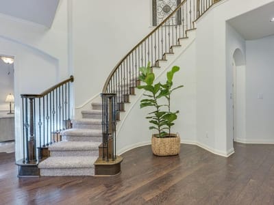 Property photo 5 at 308 Duffy LN - 5 bed 4 bath home