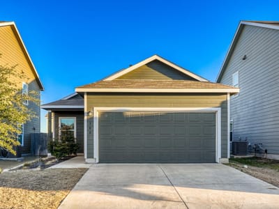 Kitchen at 308 Geode GLN - 3 bed 2 bath home