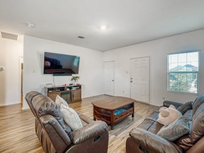 Bathroom at 308 Geode GLN - 3 bed 2 bath home