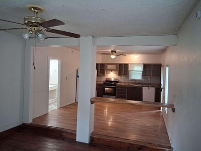 Living area at 308 N Ridge ST - 3 bed 1 bath home