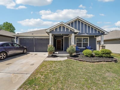 Primary bedroom at 308 Nueces River TRL - 4 bed 2 bath home