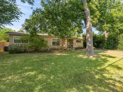 Property photo 3 at 309 Brentwood ST - 3 bed 1 bath home