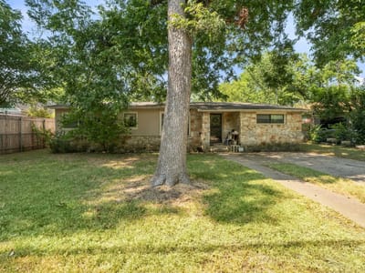 Property photo 4 at 309 Brentwood ST - 3 bed 1 bath home