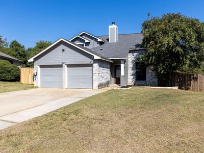 Living area at 309 Caladium CT - 3 bed 2 bath home
