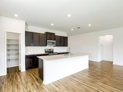 Living area at 309 Colthorpe LN - 4 bed 3 bath home