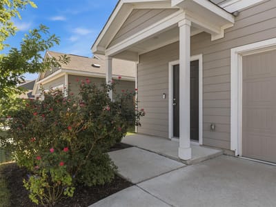 Property photo 4 at 309 Freshwater DR - 4 bed 2 bath home