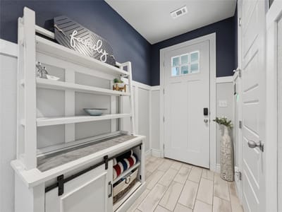 Kitchen at 309 Gaida LOOP - 5 bed 2 bath home