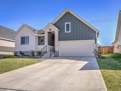 Primary bedroom at 309 Lone Cedar RD - 3 bed 2 bath home