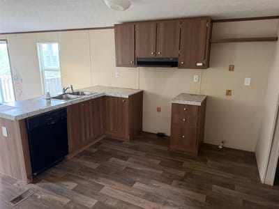 Property photo 5 at 309 Oak Arbor TRL - 4 bed 2 bath home