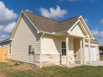 Primary bedroom at 309 String Prairie Way - 3 bed 2 bath home