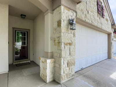 Kitchen at 310 Crockett LOOP - 3 bed 2 bath home
