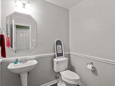 Primary bedroom at 310 N Carriage Hills DR - 4 bed 2 bath home
