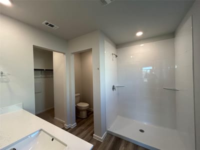Living area at 310 Randall PL - 3 bed 2 bath home