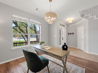 Kitchen at 310 S Lynnwood TRL - 4 bed 3 bath home
