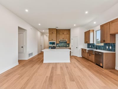Photo 5 of 11 at 310 Treadwell LN - 4 bed 3 bath home