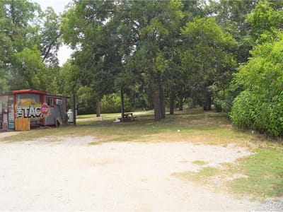 Photo 4 - 310 W Highway 290 Unit #A & D Photo 4 of 9 at 310 W Highway 290 Unit #A & D - Elgin, Elgin, TX