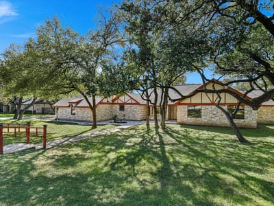 Photo 2 - 3100 Live Oak ST Photo 2 of 31 at 3100 Live Oak ST - 4 bed 2 bath home
