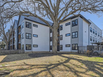 Living area at 3101 Govalle Ave Unit #103 - 2 bed 2 bath home