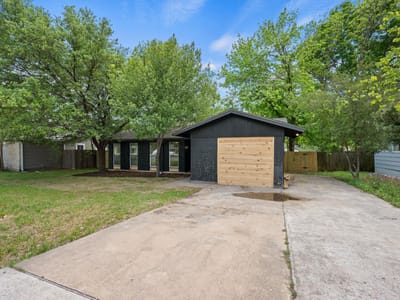 Living area at 3101 Steck Ave - 4 bed 2 bath home
