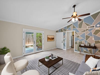 Living area at 3102 Glen Ora St Unit #102 - 1 bed 1 bath home