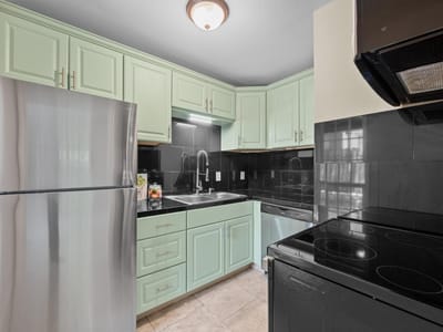 Kitchen at 3102 Glen Ora St Unit #102 - 1 bed 1 bath home