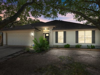 Property photo 2 at 3105 Festus DR - 4 bed 2 bath home