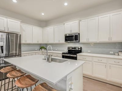 Property photo 5 at 3108 E 51st ST Unit #903 - 2 bed 2 bath home