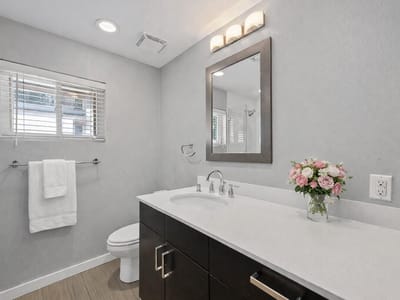 Primary bedroom at 3108 Fontana Dr - 3 bed 2 bath home
