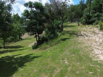 Living area at 3109, 3111, 3113 Geronimo TRL - Apache Shores 01 Instl, Austin, TX