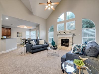 Photo 5 of 40 at 3109 Argento Pl - 6 bed 4 bath home