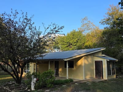 Photo 3 of 34 at 311 Barton Meadow DR - 2 bed 1 bath home
