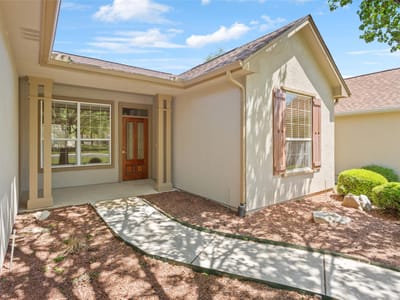 Primary bedroom at 311 Dove Hollow TRL - 2 bed 2 bath home