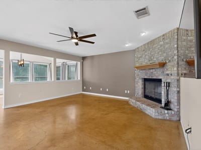 Bathroom at 311 Oak Forest CV - 4 bed 2 bath home