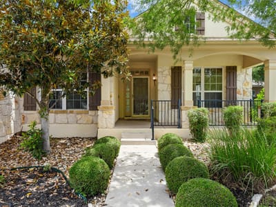 Primary bedroom at 311 Rio Grande LOOP - 3 bed 2 bath home