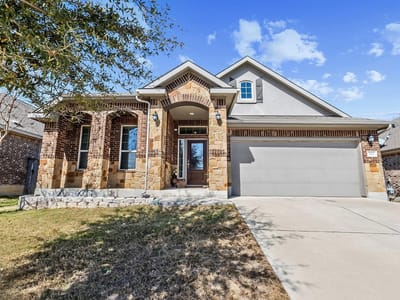 Living area at 3113 Rabbit Creek DR - 4 bed 2 bath home